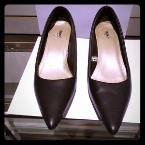 Mossimo Brown kitten heels